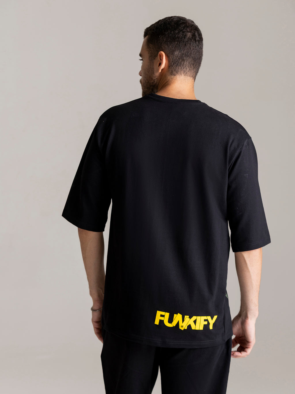 Men Graphic Printed T-shirt