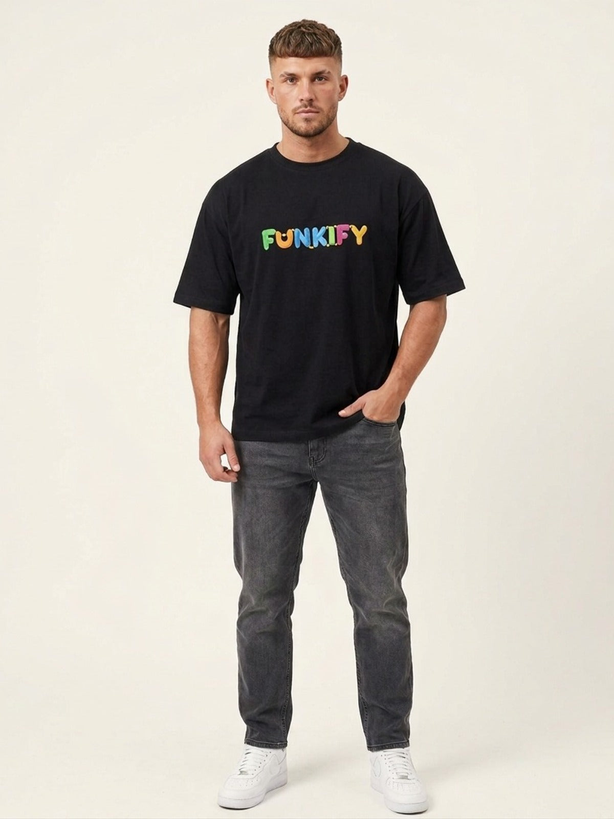 Printed Graphic Tee – Oversized Casual Fit
